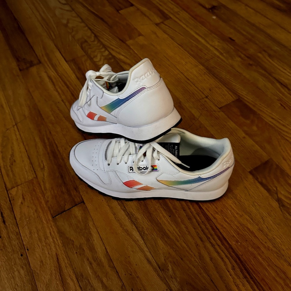 Reebok Classic Rainbow Pride 19 Sneakers